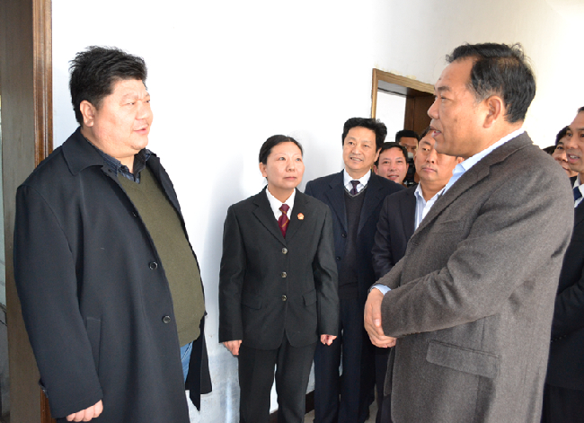 平顶山市中级法院院长郭保振,副院长张建鸿,赵鹏举及宝丰县委书记